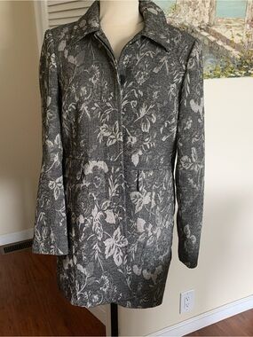 Charter Club  Gray Jacquard Fabric floral print coat  new condition